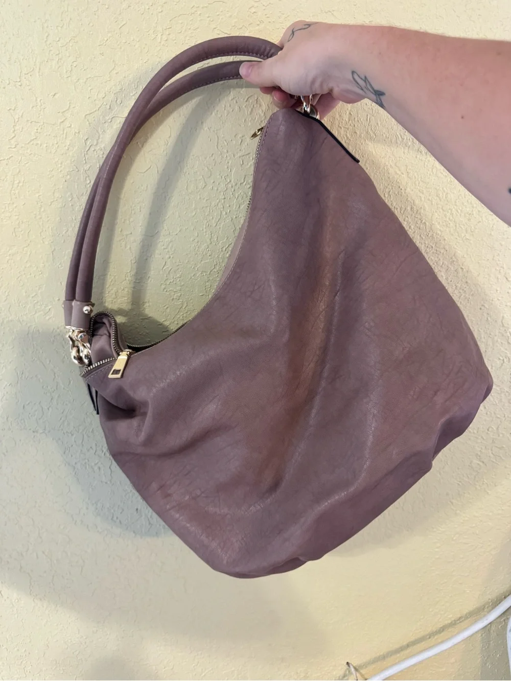 Women’s Soft Hobo Handbag in Mauve